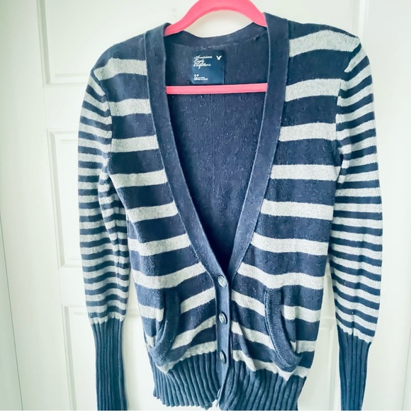American Eagle Outfitters Striped Navy and Gray Women's Cardigan Sweater Size S - Picture 1 of 11